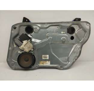 ELEVALUNAS DELANTERO...