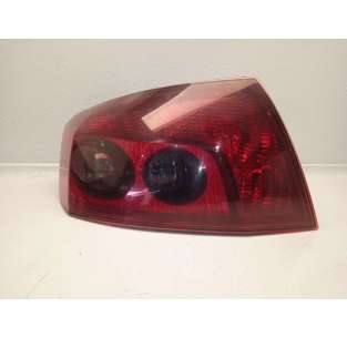 PILOTO TRASERO IZQUIERDO...