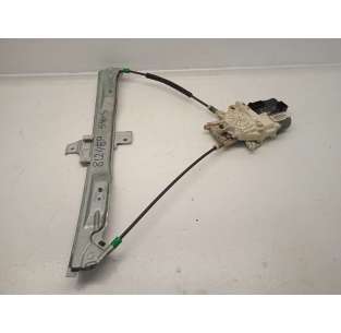 ELEVALUNAS DELANTERO...