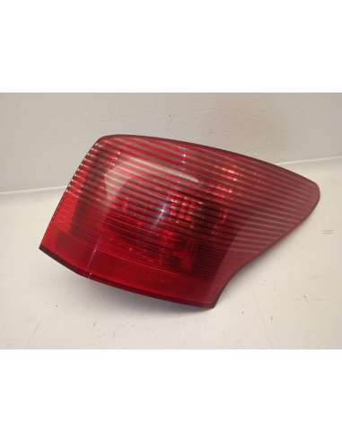 PILOTO TRASERO DERECHO PEUGEOT 407 SW...