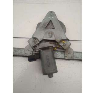 ELEVALUNAS DELANTERO... 2