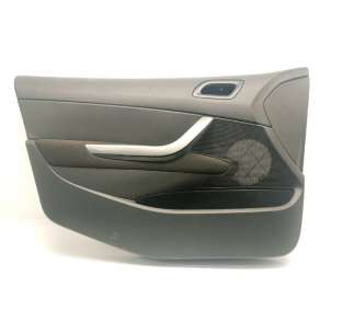 GUARNECIDO PUERTA DELANTERA...