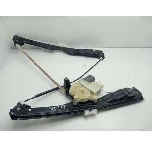 ELEVALUNAS DELANTERO...