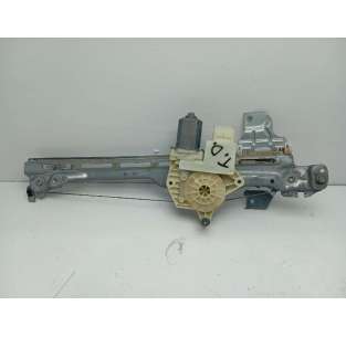 ELEVALUNAS TRASERO DERECHO...