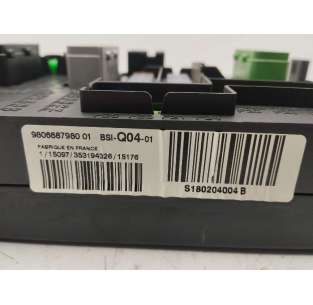 CAJA RELES / FUSIBLES... 2