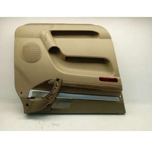 GUARNECIDO PUERTA DELANTERA...