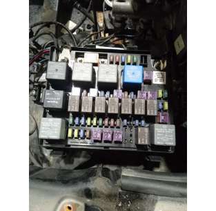 CAJA RELES / FUSIBLES... 2