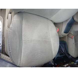 ASIENTOS TRASERO DERECHO...