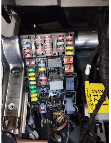 CAJA RELES / FUSIBLES CHEVROLET AVEO...
