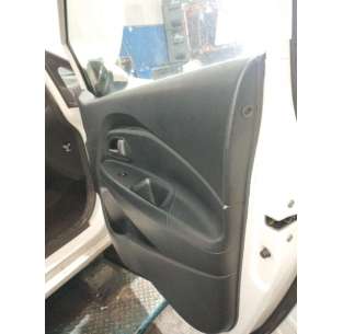 GUARNECIDO PUERTA DELANTERA... 2