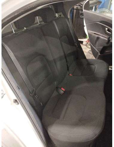 ASIENTOS TRASEROS KIA RIO (UB) Drive...