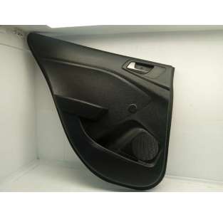 GUARNECIDO PUERTA TRASERA...