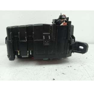 CAJA RELES / FUSIBLES... 2