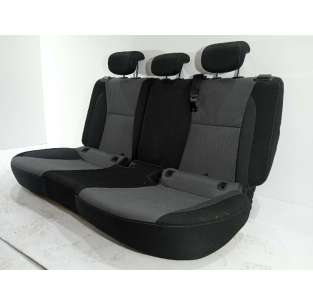 ASIENTOS TRASEROS HYUNDAI... 2