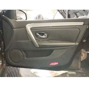 GUARNECIDO PUERTA DELANTERA...