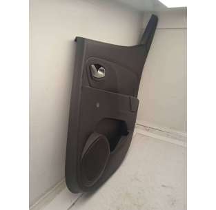 GUARNECIDO PUERTA TRASERA... 2