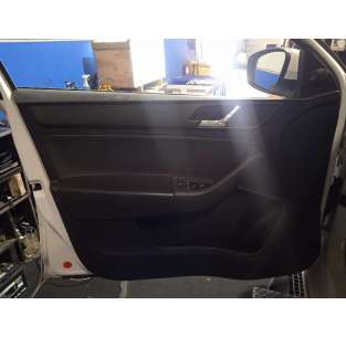 GUARNECIDO PUERTA DELANTERA...