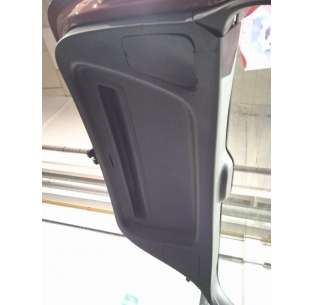 GUARNECIDO PORTON TRASERO...