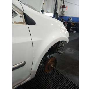 ALETA DELANTERA DERECHA... 2