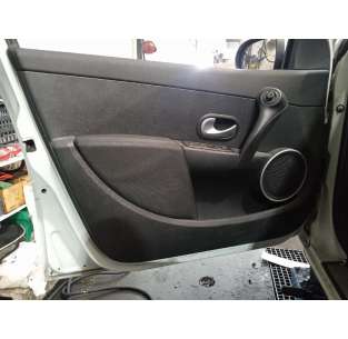 GUARNECIDO PUERTA DELANTERA... 2