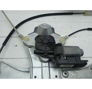 ELEVALUNAS DELANTERO... 2