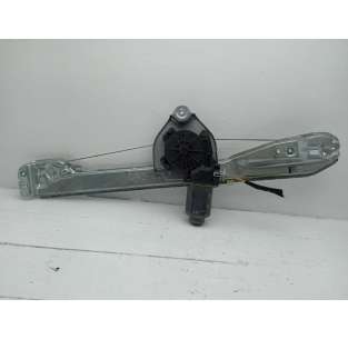 ELEVALUNAS TRASERO...