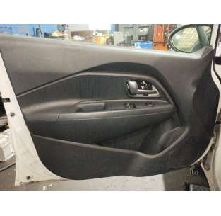 GUARNECIDO PUERTA DELANTERA...