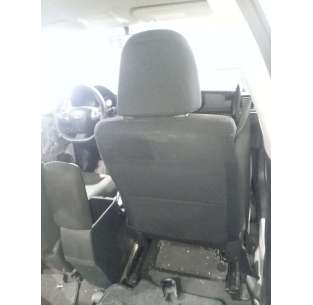 ASIENTO DELANTERO DERECHO... 2