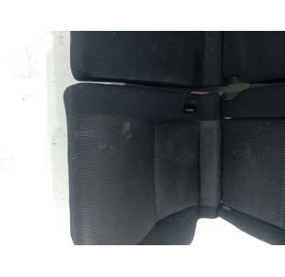 ASIENTOS TRASEROS TOYOTA... 2