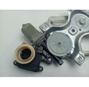 ELEVALUNAS DELANTERO... 2