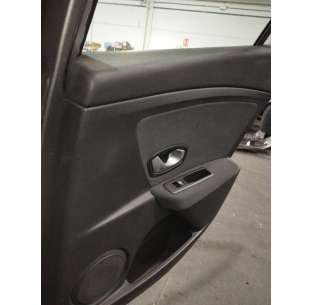 GUARNECIDO PUERTA TRASERA... 2