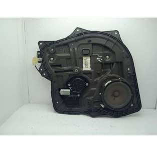 ELEVALUNAS TRASERO DERECHO...