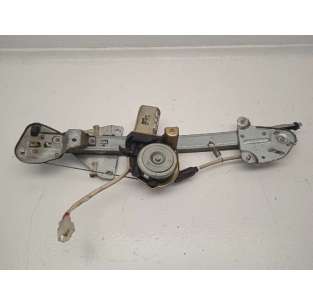 ELEVALUNAS DELANTERO...