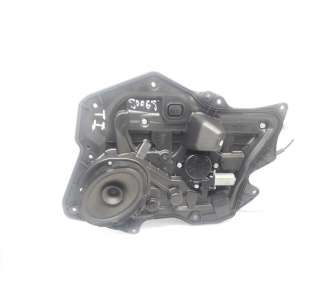 ELEVALUNAS TRASERO...