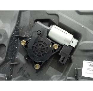 ELEVALUNAS DELANTERO... 2