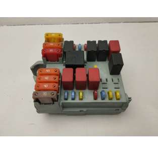 CAJA RELES / FUSIBLES ALFA...