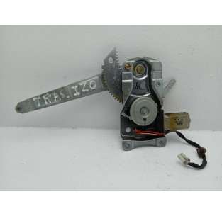 ELEVALUNAS TRASERO...