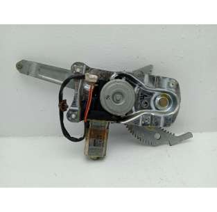 ELEVALUNAS TRASERO...