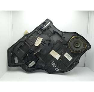 ELEVALUNAS TRASERO...