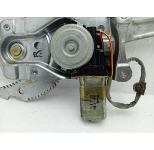 ELEVALUNAS TRASERO DERECHO... 2