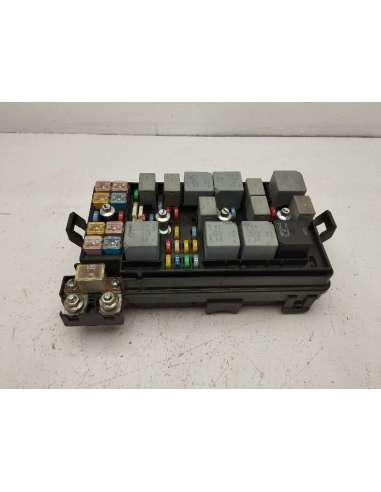 CAJA RELES / FUSIBLES CHEVROLET EPICA...