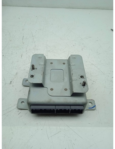 Recambio de modulo electronico para ssangyong rodius 2.7 turbodiesel cat referencia OEM IAM 8716121101  
