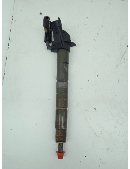 Recambio de inyector para toyota yaris active referencia OEM IAM 236700W020 BOSCH 