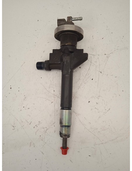 Recambio de inyector para mazda 6 berlina (gg) 2.0 diesel cat referencia OEM IAM 13H50 DENSO 