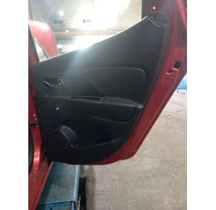 GUARNECIDO PUERTA TRASERA...