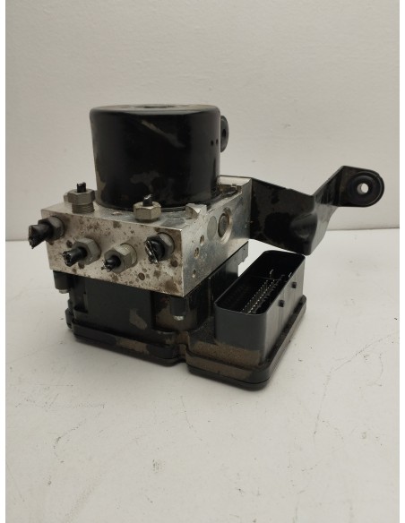 Recambio de abs para volvo v40 kinetic referencia OEM IAM 31400643  
