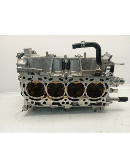 Recambio de culata para toyota auris hybrid active referencia OEM IAM 1110109435  