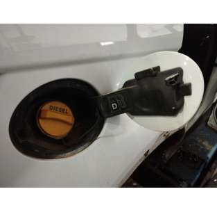 TAPA EXTERIOR COMBUSTIBLE... 2