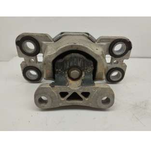 SOPORTE MOTOR LAND ROVER...