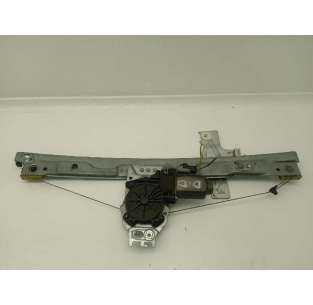 ELEVALUNAS DELANTERO...